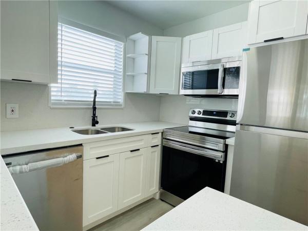 Canterbury At Century Village, 121 E Canterbury #121, West Palm Beach, Florida 33417, image 1
