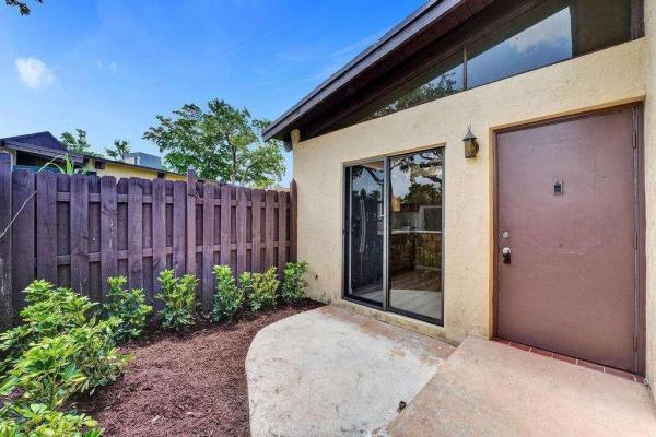 Villas At Carriage Hills, 130 Gate Rd #1-67, Hollywood, Florida 33024, image 1
