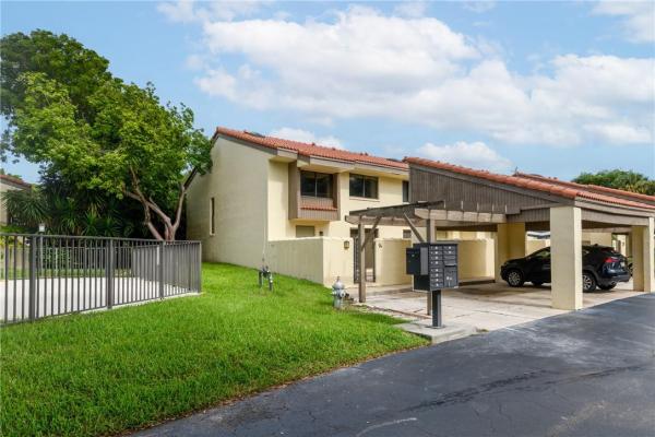 Meadow Knoll Townhomes, 1330 NW 13th St #14, Boca Raton, Florida 33486, image 1