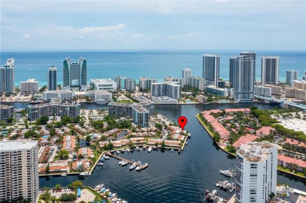 Harbourwood Villas, 345 Leslie Dr, Hallandale Beach, Florida 33009, image 1