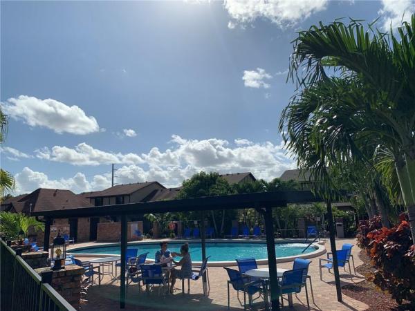 Kingsley Commons, 4449 NW 92nd Ave, Sunrise, Florida 33351, image 1