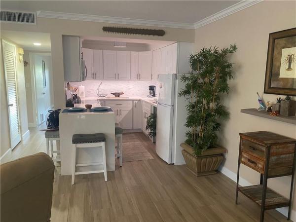 Gateway, 371 SW 8th St #0011, Boca Raton, Florida 33432, image 1
