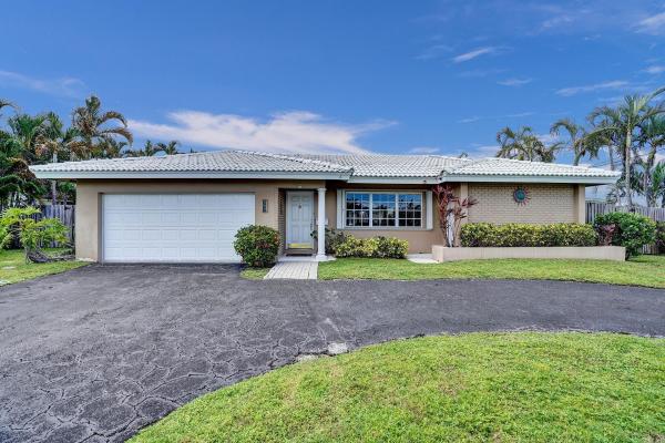 Kings Crown, 999 SE 6th Ter, Pompano Beach, Florida 33060, image 1