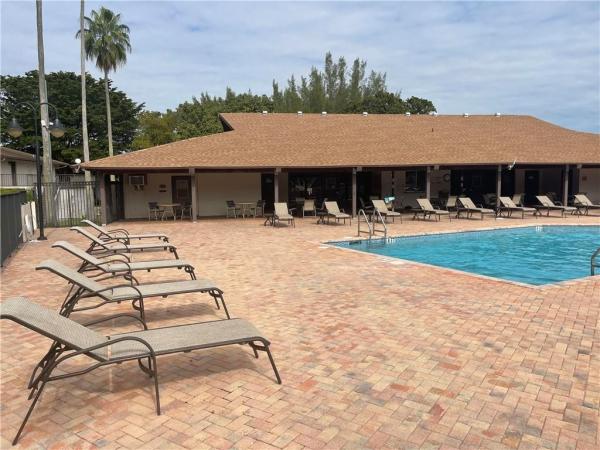 The Laurels At Margate, 365 W Laurel Dr #4N, Margate, Florida 33063, image 1