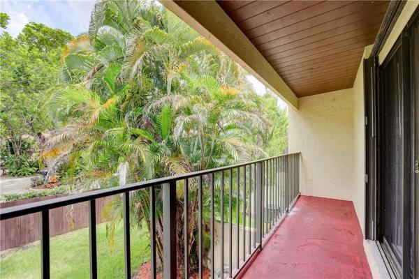 Majestic View, 8811 Gatehouse Rd #5, Plantation, Florida 33324, image 1
