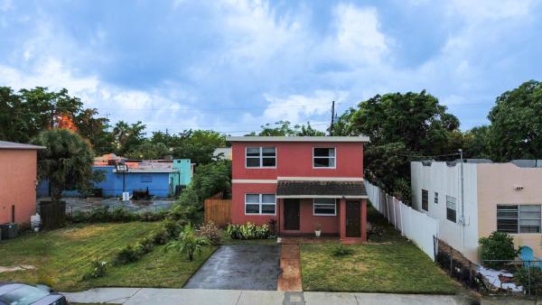 Tamarind Park, 1010 Adams St, West Palm Beach, Florida 33407, image 1