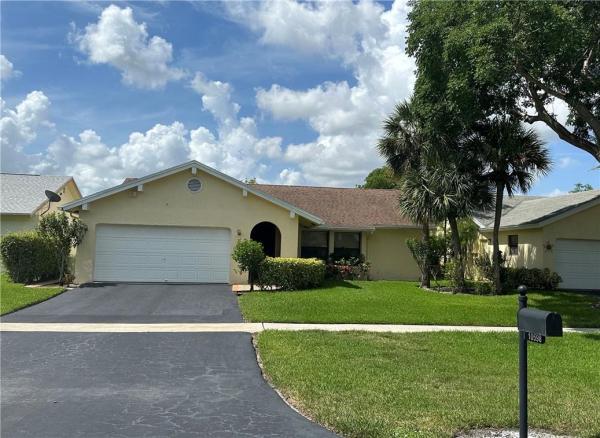 Waterberry Homes, 10598 180th Pl, Boca Raton, Florida 33498, image 1