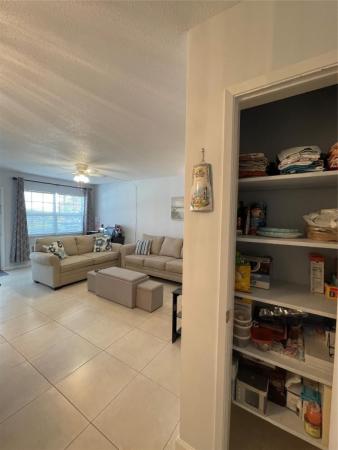 Lighthouse Point Gardens South, 2050 NE 39th St #112S, Lighthouse Point, Florida 33064, image 2