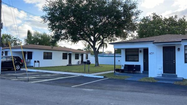 Hallandale Beach No HOA, 627 SW 6th Ter, Hallandale Beach, Florida 33009, image 1