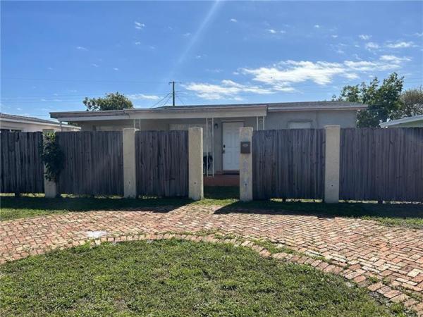 North Andrews Terrace, 5324 NE 1st Ave, Oakland Park, Florida 33334, image 1