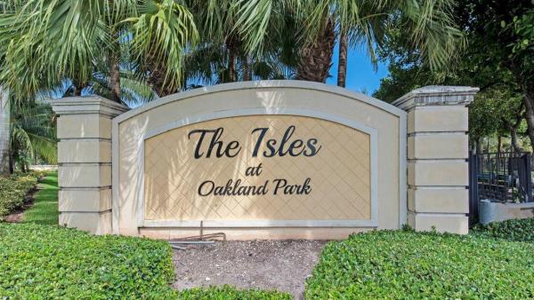 The Isles At Oakland Park, 3300 NW 31st Ter, Oakland Park, Florida 33309, image 2