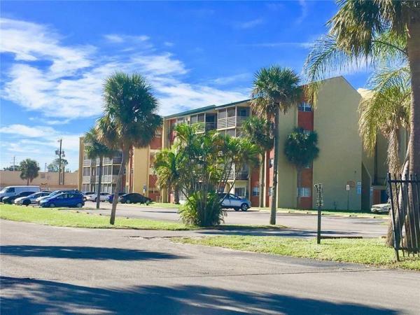 Royal Point, 3610 NW 21st St #414, Lauderdale Lakes, Florida 33311, image 1