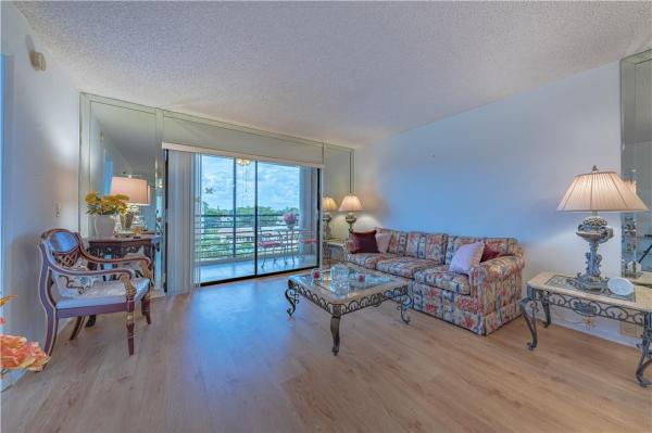Sunrise Lakes 4, 10444 NW 30th Ct #401, Sunrise, Florida 33322, image 1