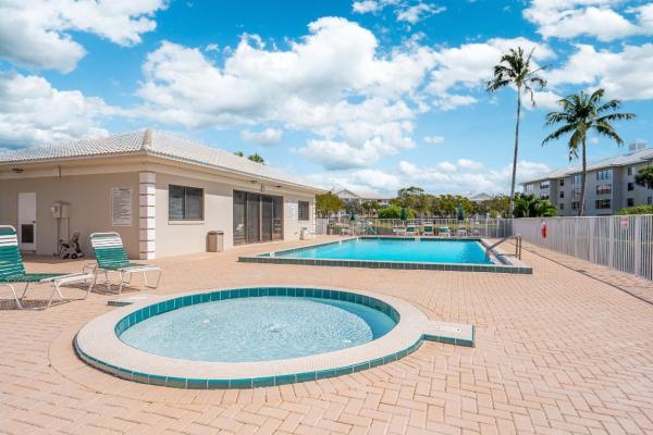 Whitehall At Camino Real, 6193 Balboa Cir #404, Boca Raton, Florida 33433, image 2