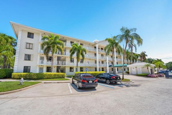 Whitehall At Camino Real, 6193 Balboa Cir #404, Boca Raton, Florida 33433, image 3