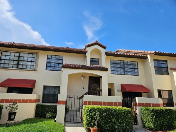 Freedom Square, 210 Freedom Ct #210, Deerfield Beach, Florida 33442, image 1