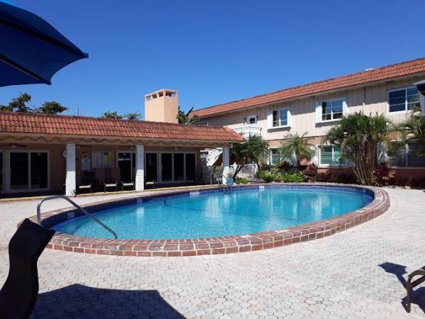 Oakland Grove Village, 639 W Oakland Park Blvd #217D, Oakland Park, Florida 33311, image 1