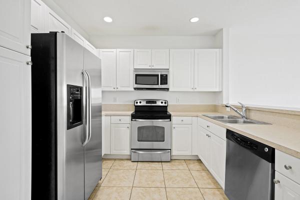 Cambridge Park, 3022 NW 30th Ave, Oakland Park, Florida 33311, image 3