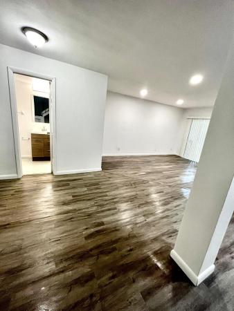 Village Square, 7501 NW 16th St #3105, Plantation, Florida 33313, image 2