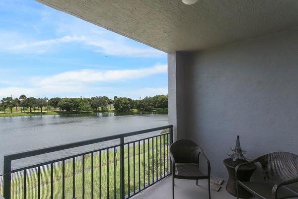 Vizcaya Lakes, 1660 Renaissance Commons Blvd #2209, Boynton Beach, Florida 33426, image 1