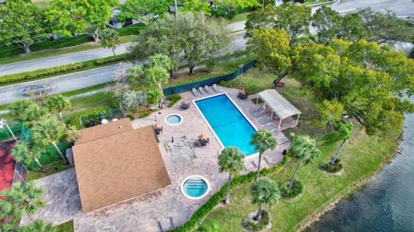 Bonaire Village At Woodmont, 7540 NW 79th Ave #T1, Tamarac, Florida 33321, image 1