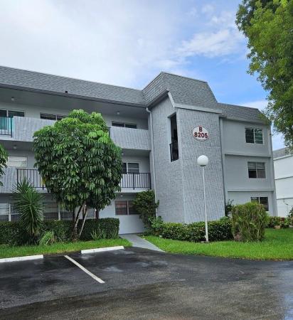 Fairways Of Tamarac, 8205 NW 61st St #B112, Tamarac, Florida 33321, image 1