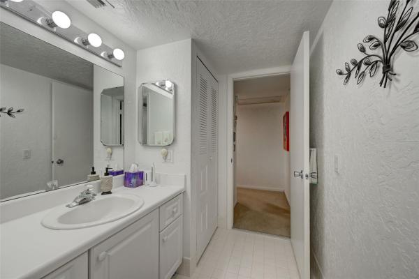 Bermuda Village, 1902 Bermuda Cir #G4, Coconut Creek, Florida 33066, image 2