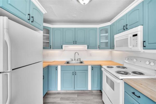 Inlet City, 941 W 6th St, Riviera Beach, Florida 33404, image 1