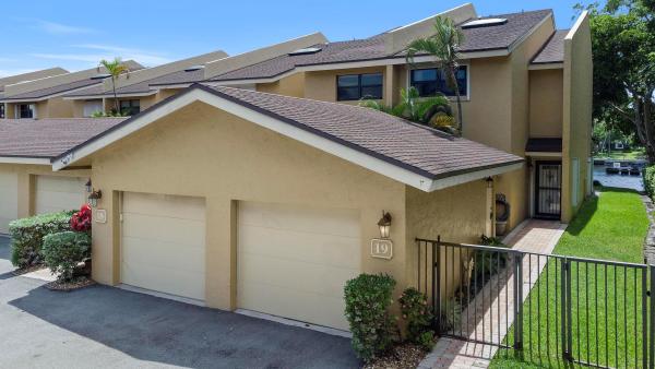 Rivergate Townhouses, 1301 N Riverside Dr #19, Pompano Beach, Florida 33062, image 1
