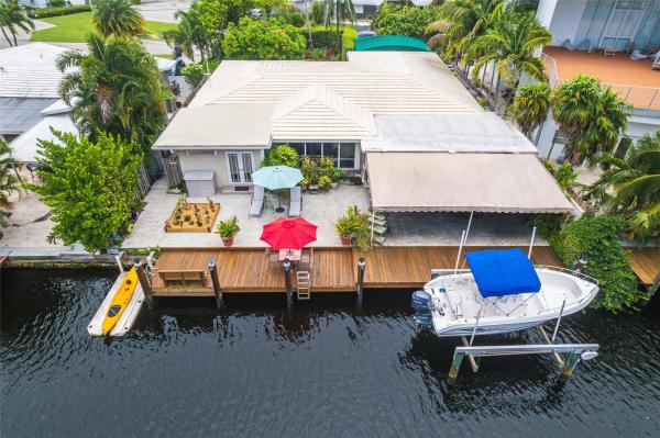 Coral Point, 2109 NE 24th St, Wilton Manors, Florida 33305, image 1