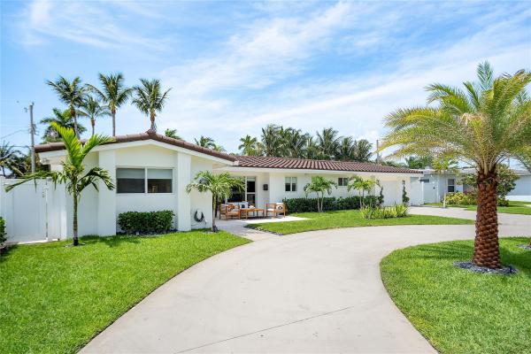 Lake Placid, 2862 NE 35th Ct, Lighthouse Point, Florida 33064, image 1