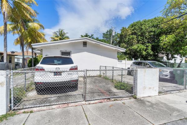 17th Avenue Manor, 4610 NW 18th Ave, Miami, Florida 33142, image 1