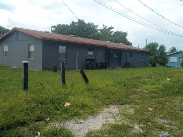 Edgewood Park, 1002 N 16th St, Fort Pierce, Florida 34950, image 1