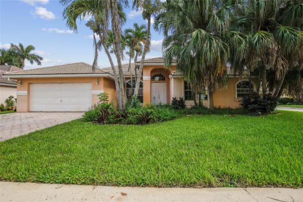 The Estates Of Tanglewood Lakes, 9301 SW 6th Ct, Pembroke Pines, Florida 33025, image 1