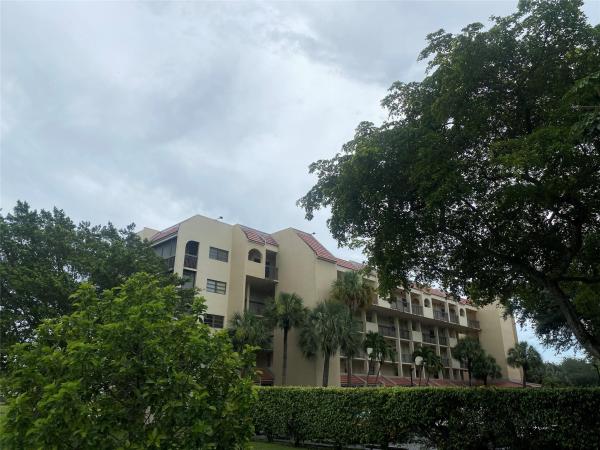 Inverlake Of Inverrary, 3650 Environ Blvd #402, Lauderhill, Florida 33319, image 1