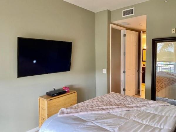 Wilton Station, 2631 NE 14th Ave #304, Wilton Manors, Florida 33334, image 3
