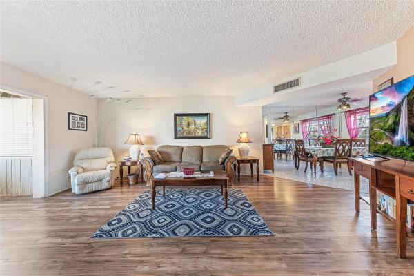 Pearl, 4191 NW 41st St #317, Lauderdale Lakes, Florida 33319, image 1