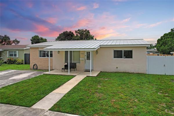 Boulevard Estates, 7251 Arthur St, Hollywood, Florida 33024, image 1