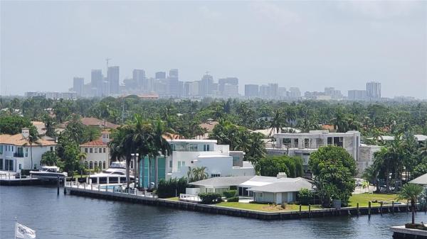 The Tides At Bridgeside Square, 3020 NE 32nd Ave #712, Fort Lauderdale, Florida 33308, image 1