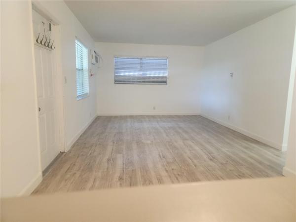 Golden Heights, 900 SW 11th St #3, Hallandale Beach, Florida 33009, image 1