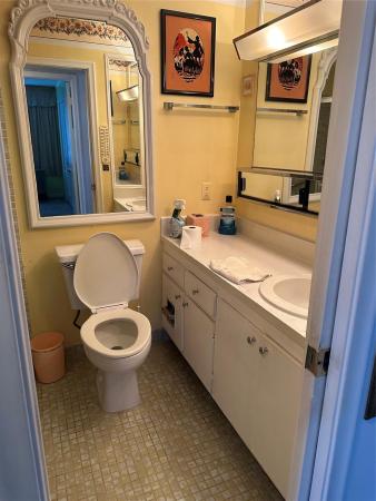 Pine Point Villas, 210 Bayview Ave #D, Boynton Beach, Florida 33435, image 2