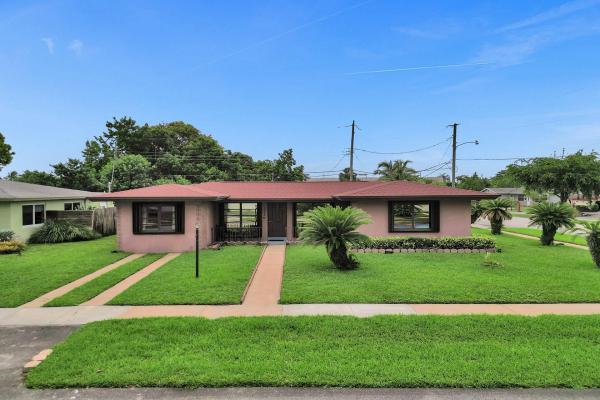 Hillmont Middle River Vista, 2000 NW 11th Ave, Fort Lauderdale, Florida 33311, image 1