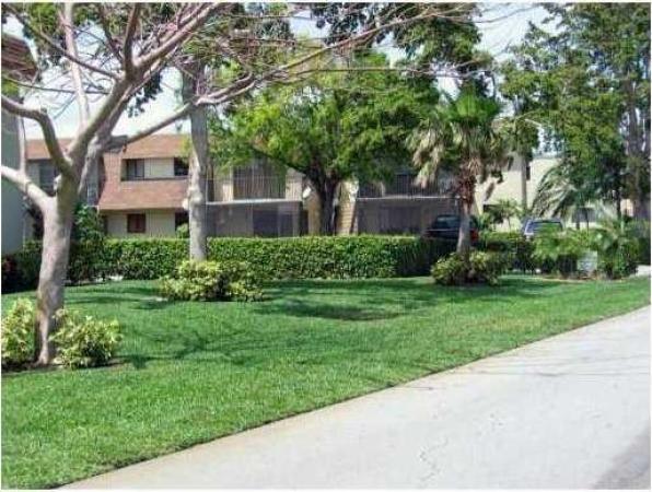 Village Townhouse Pompano Beach, 1205 S Flagler Ave #402, Pompano Beach, Florida 33060, image 1
