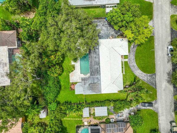 Riviera Homes, 14301 SW 73rd Ave, Palmetto Bay, Florida 33158, image 1