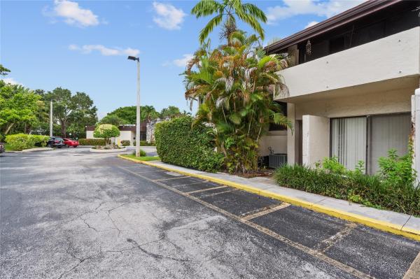 Riverwood, 19404 NE 26th Ave #162B, Ojus, Florida 33180, image 3