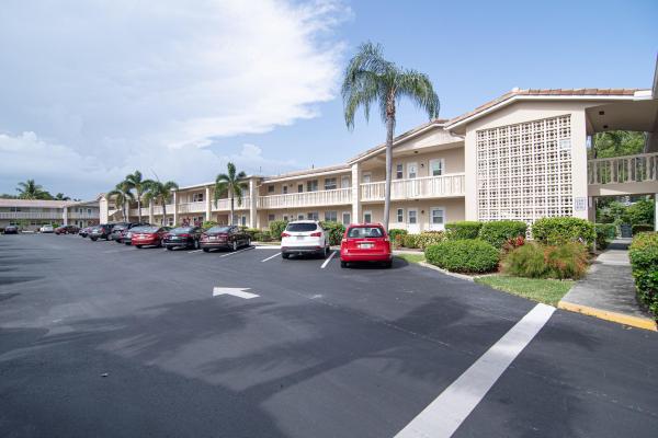 Venetian Park Gardens, 2131 NE 42nd Ct #107E, Lighthouse Point, Florida 33064, image 1