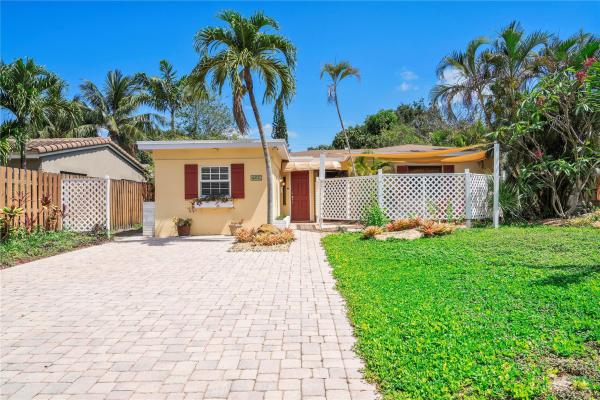 Croissant Park West River, 605 SW 12th Ct, Fort Lauderdale, Florida 33315, image 1