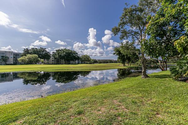 Live Oak Of Pine Island Ridge, 9431 Live Oak Pl #307, Davie, Florida 33324, image 1