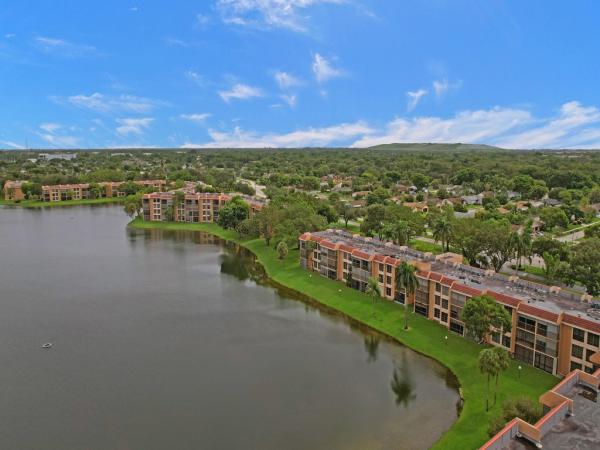Coral Gate, 6128 Coral Lake Dr #304, Margate, Florida 33063, image 1