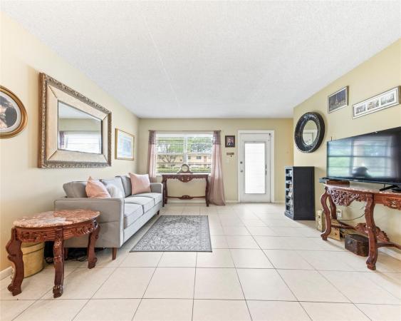 Oriole Gardens 3, 251 NW 76th Ave #103, Margate, Florida 33063, image 1